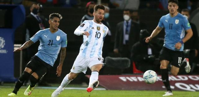 lionel-messi-entro-a-los___1fyX3hwo4_1256x620__2.jpg